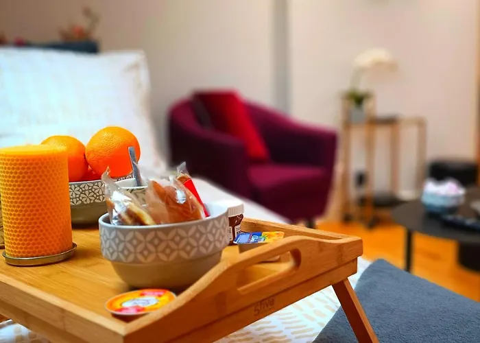 Apartamento Vivez A Pied - A 2 Pas Du Chateau, Des Musees, Du Marche, Des Restaurants Et Au Pied Du Port De Plaisance *