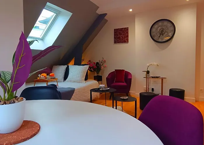 Vivez A Pied - A 2 Pas Du Chateau, Des Musees, Du Marche, Des Restaurants Et Au Pied Du Port De Plaisance Apartamento