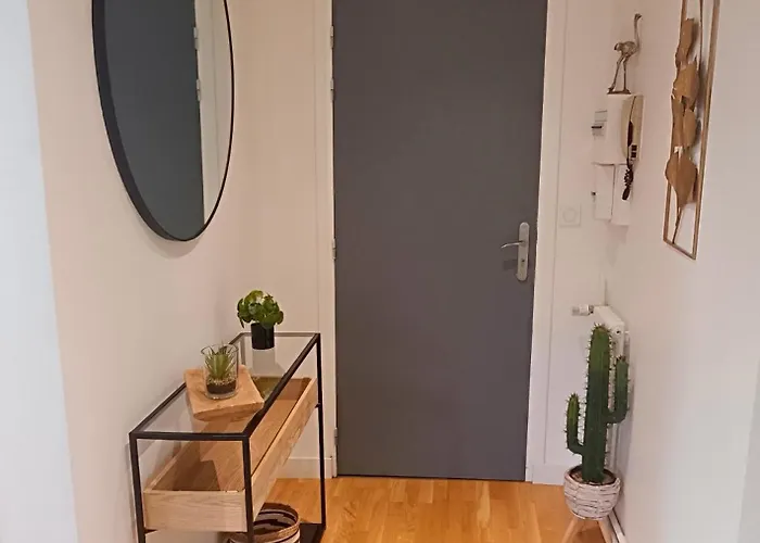 Vivez A Pied - A 2 Pas Du Chateau, Des Musees, Du Marche, Des Restaurants Et Au Pied Du Port De Plaisance